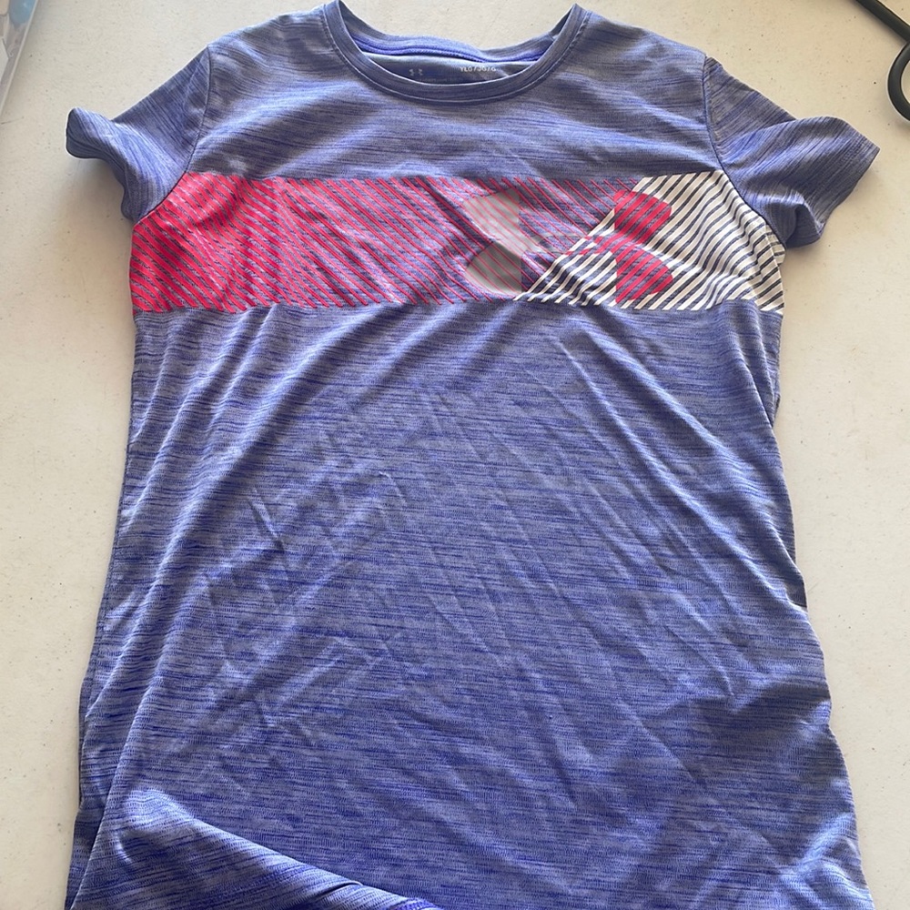 Girls Under Armour Tshirt